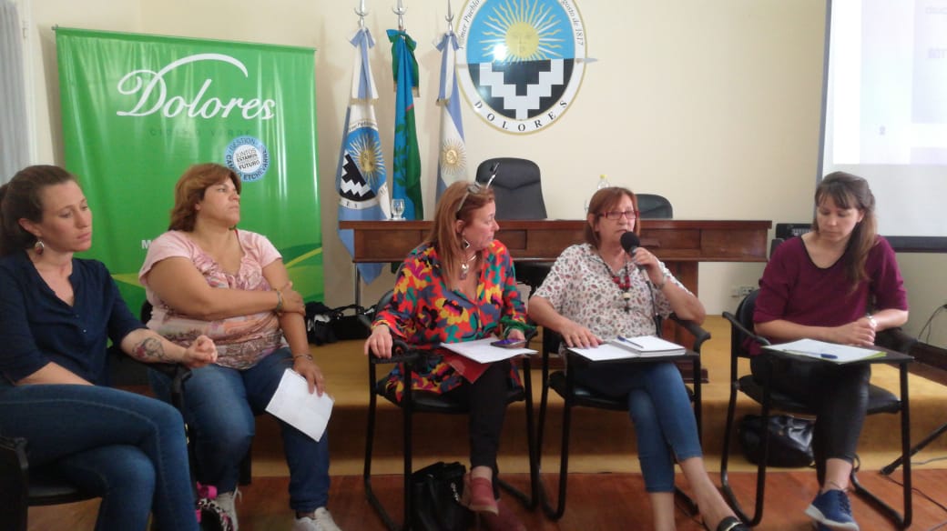  Integrantes de la Mesa Local contra la violencia disertaron en un encuentro regional en Dolores