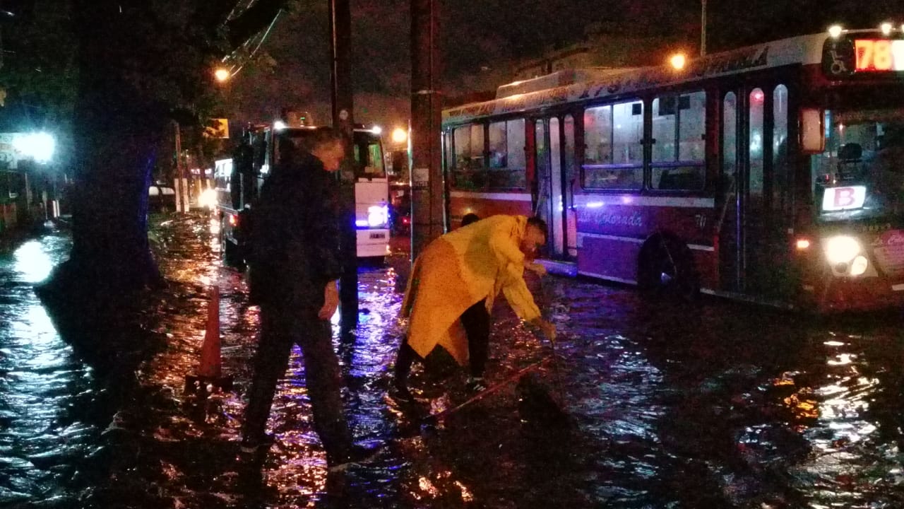  Lluvias persistentes: Continúan los trabajos de desobstrucción y limpieza en los barrios