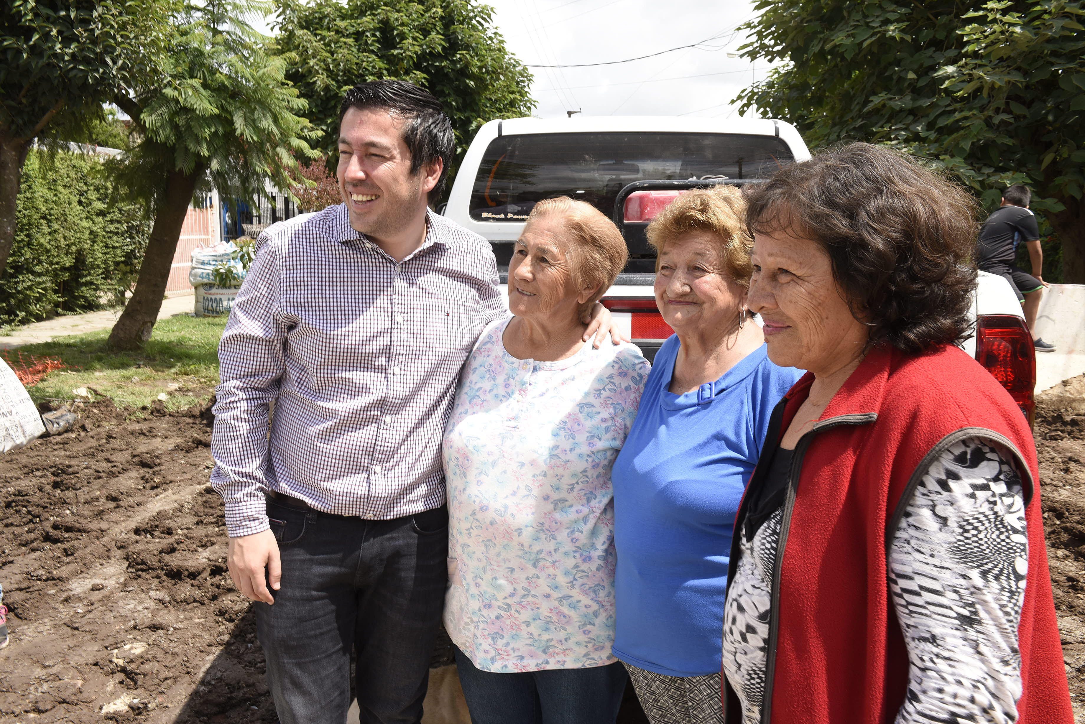  Nuevos pavimentos en barrio El Cruce