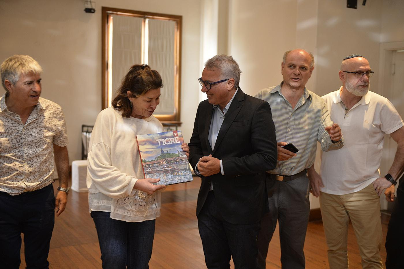  Julio Zamora recibió en Tigre a los representantes de la Asamblea Rabínica Mundial