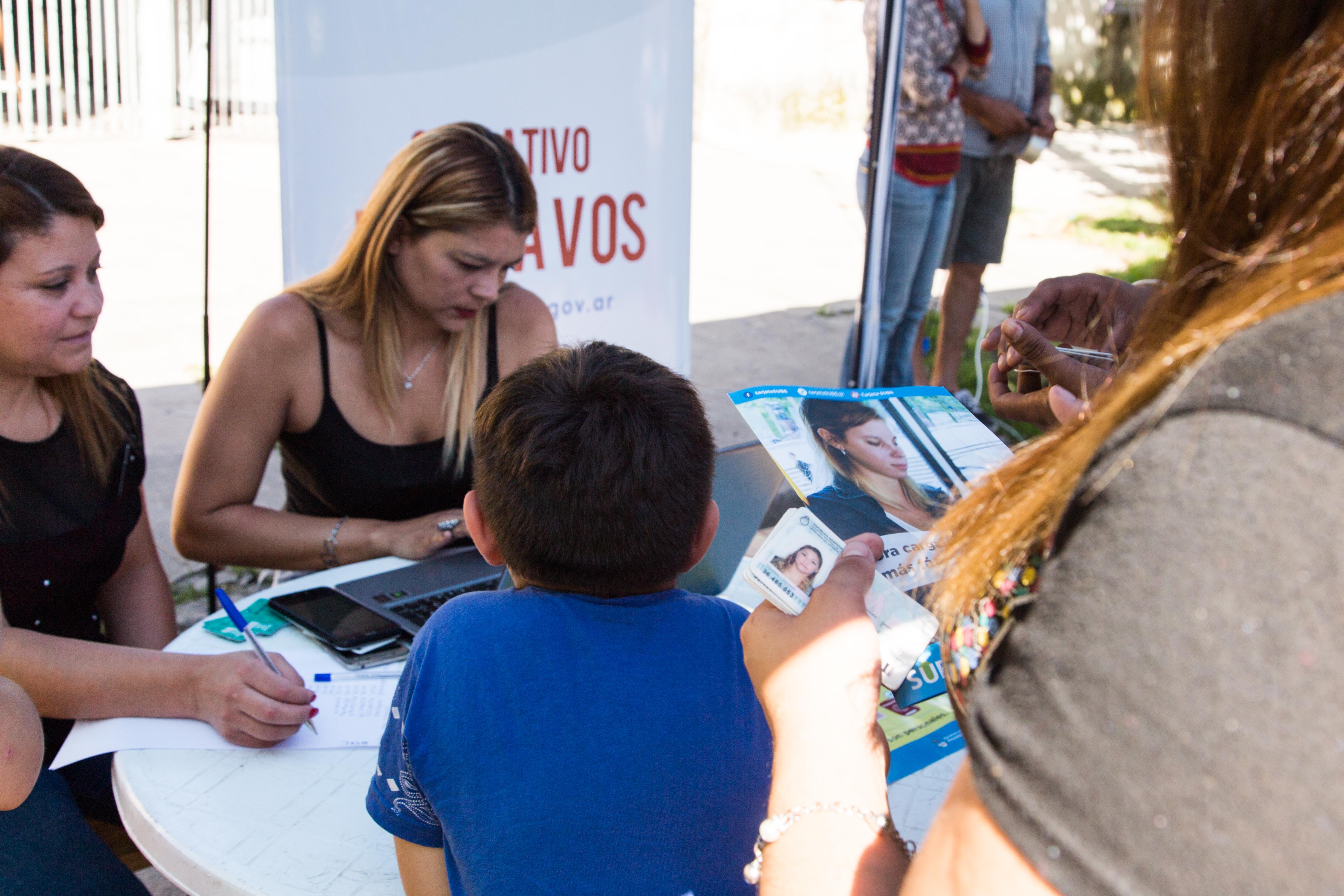  Más de 800 vecinos recibieron atención en el operativo “Junto a Vos”