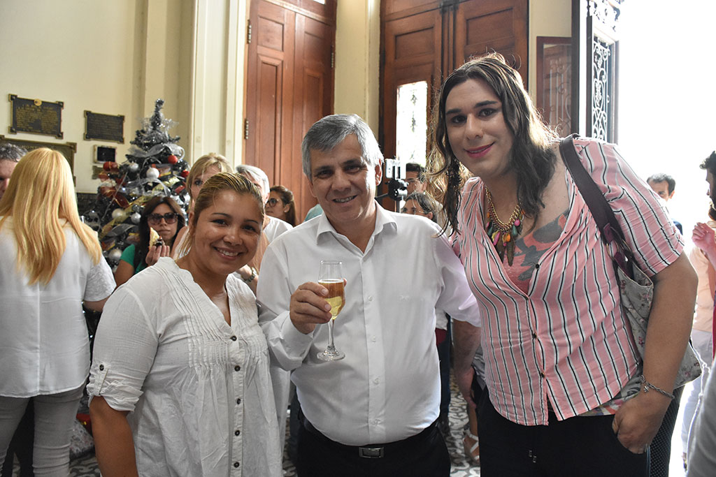  Se realizó el brindis de fin de año en el hall del Municipio