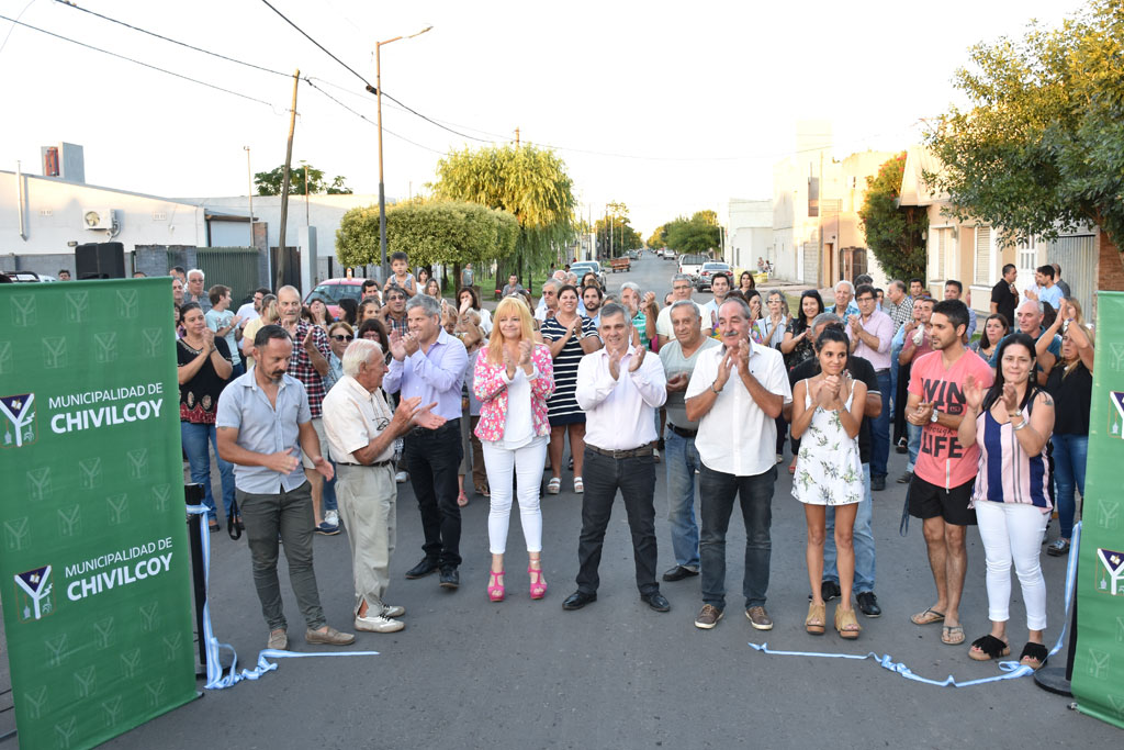  Se realizó el acto de inauguración de las nuevas 112 cuadras de asfalto