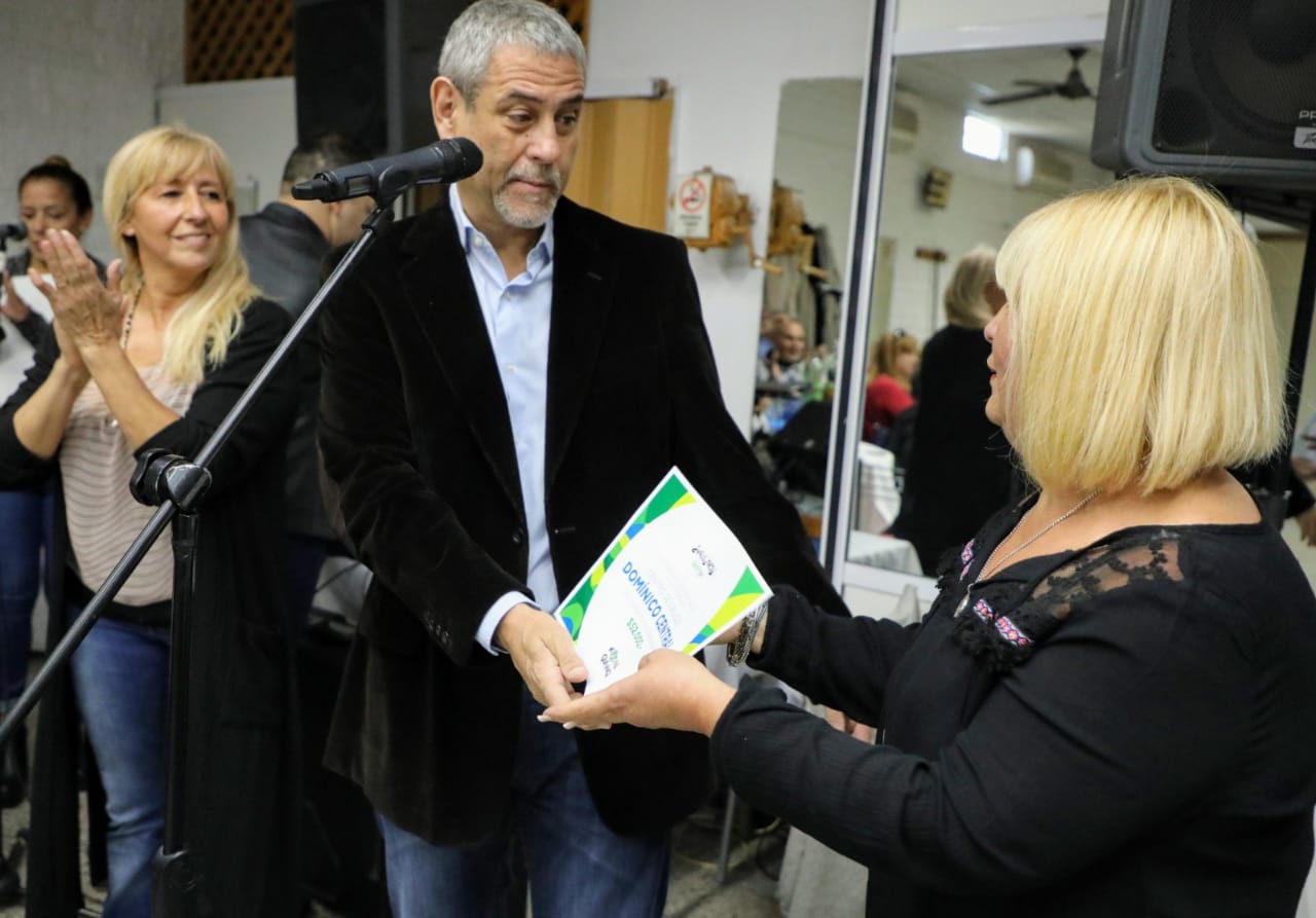  Ferraresi visitó tres centros de jubilados y el municipio seguirá mejorando sus sedes