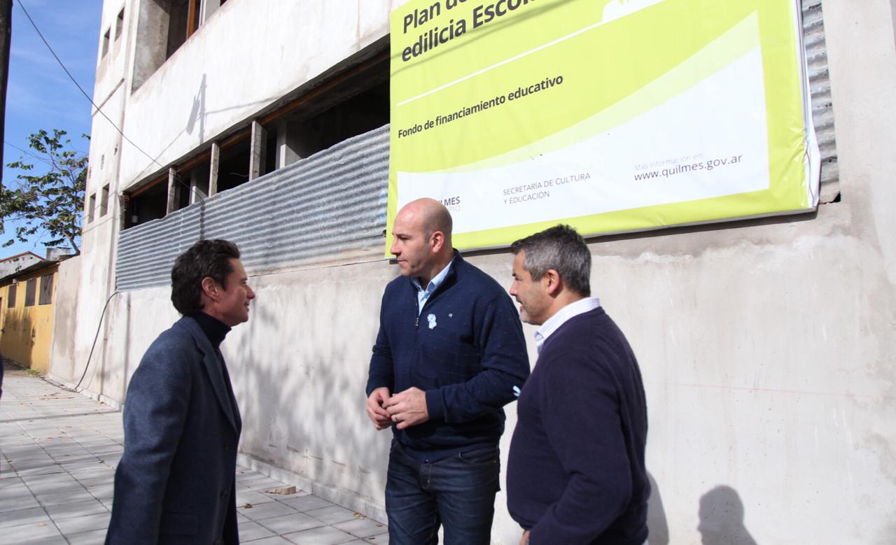  Molina y Zinny visitaron la construcción del nuevo edificio de la Escuela Primaria 46