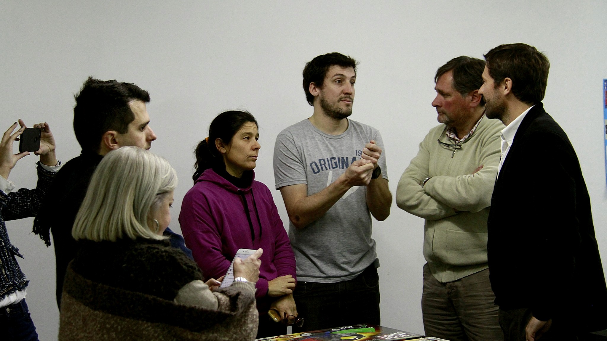  Punto Digital: Fernando Lapolla entregó material para el aula robótica