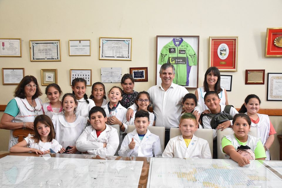  Alumnos de la E.P N°27 de Moquehuá visitaron el Palacio Municipal