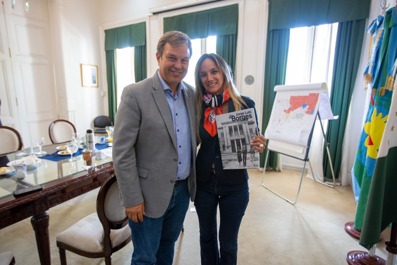  Malena Galmarini firmó convenio con Mariano Cascallares para reactivar obras en Almirante Brown