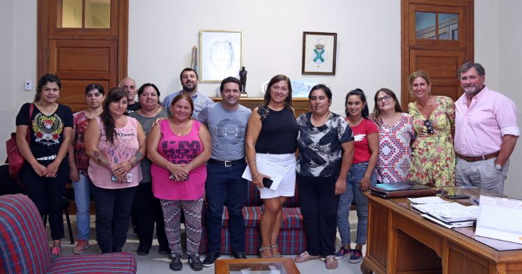  Escuelas a la Obra: El intendente recibió a las Cooperativas