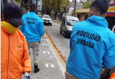  Se continúa realizando demarcaciones de distancia en paradas de transporte