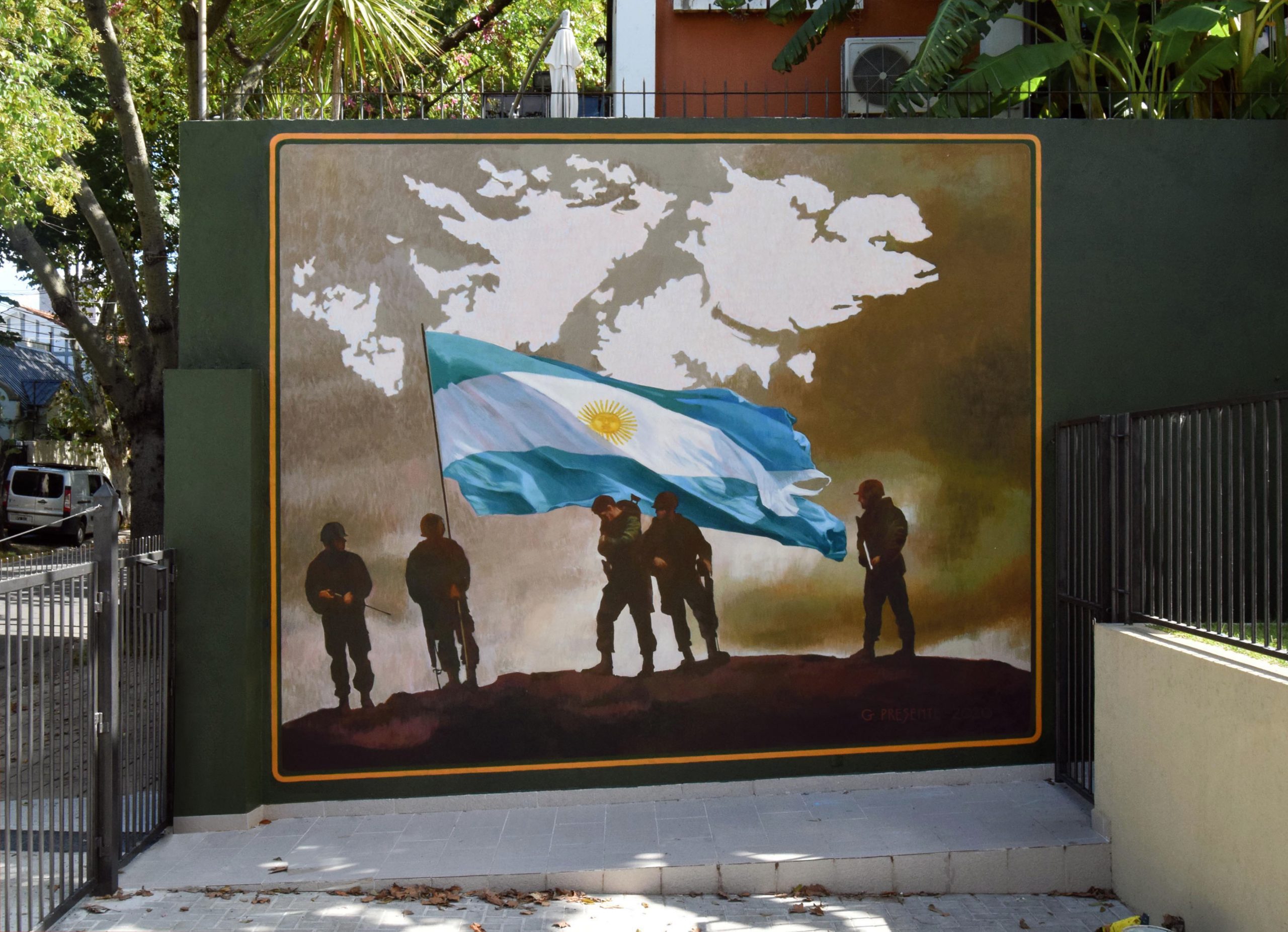  Mural en honor a los ex combatientes y caídos en Malvinas