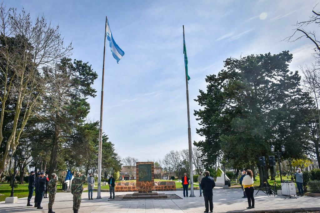  155° aniversario de la fundación de nuestro pueblo en la Plaza Juan José Castelli