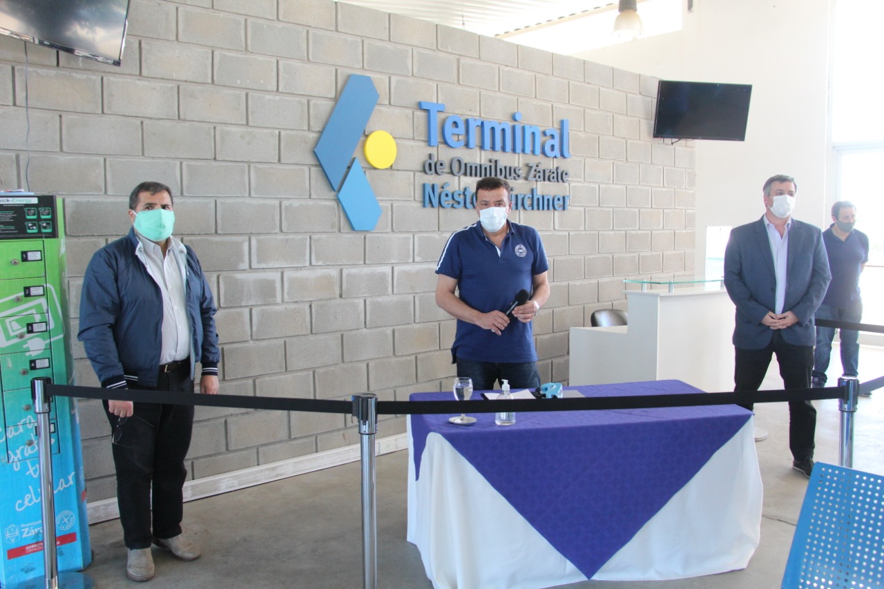  Se firmó acta de compromiso para la habilitación de la Terminal de Ómnibus Néstor Kirchner