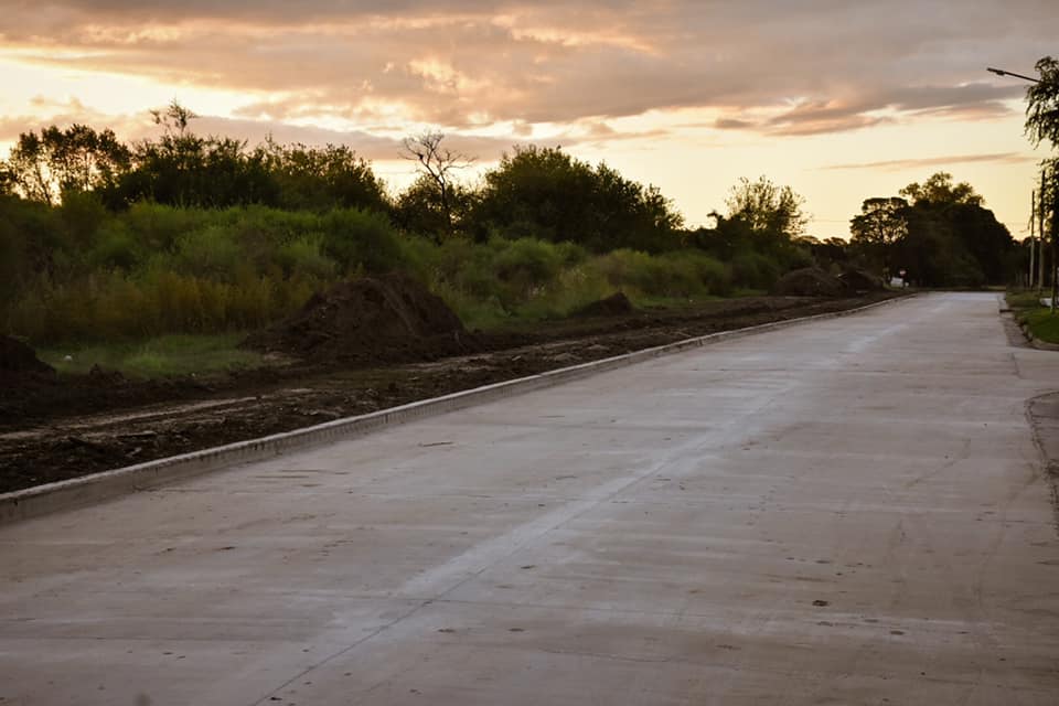  Se habilito el nuevo tramo asfaltado de calle Naveiro