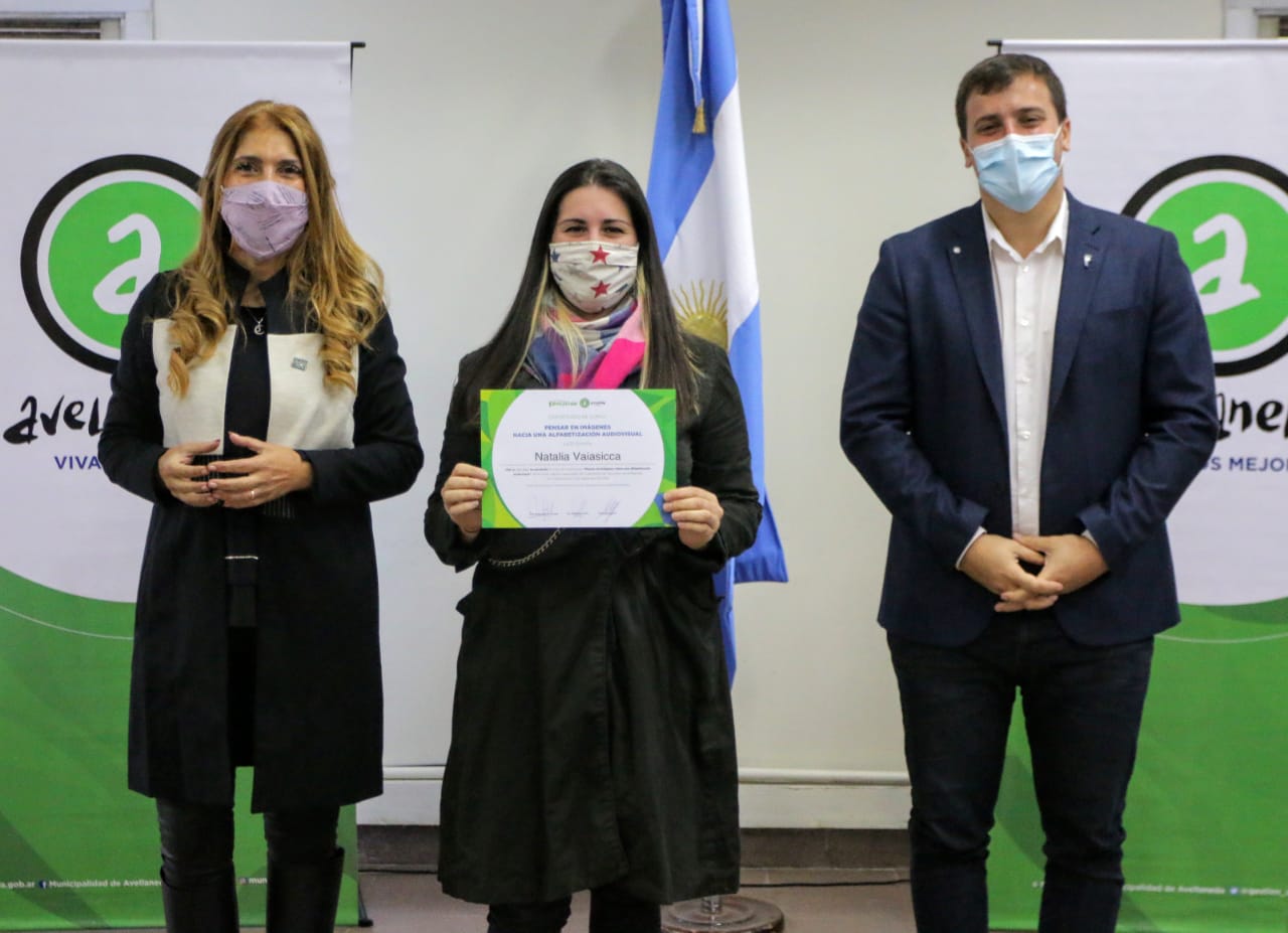  Entrega de certificados de formación docente