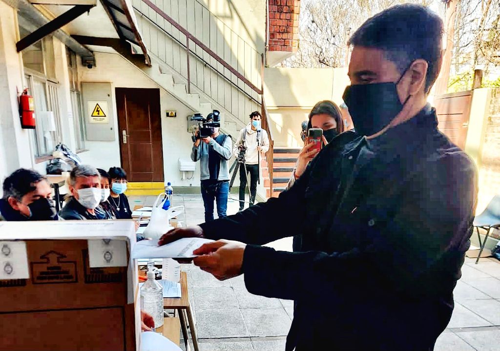  Jorge Macri votó en el Colegio San Nicolás