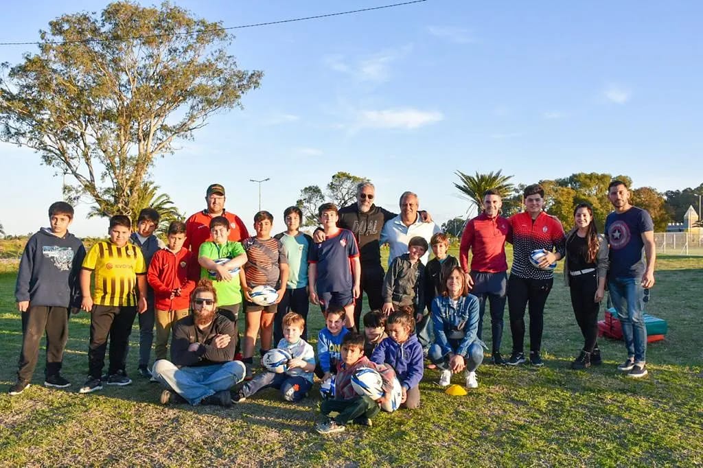  Inició la escuela municipal infantil de rugby