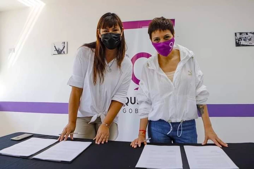  Mayra y Fernanda Miño firmaron convenios para la ejecución de obras