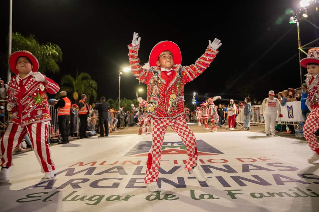  La primera noche de Carnaval 2022 fue un éxito en Malvinas Argentinas