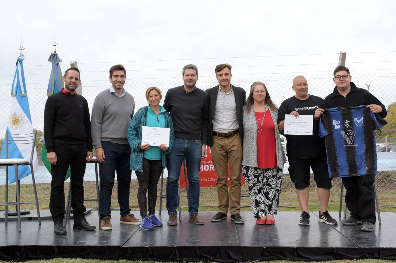  Ghi y Lammens entregaron fondos para clubes y jóvenes de Morón