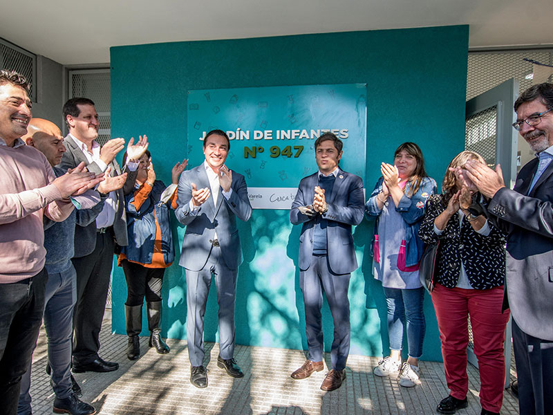  Andrés Watson y Axel Kicillof inauguraron el Jardín de Infantes Nº947 en el barrio Las Alicias
