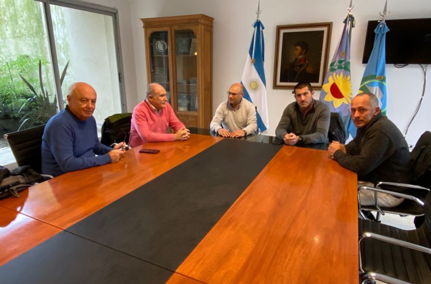  Reunión con autoridades de puerto de Quequén