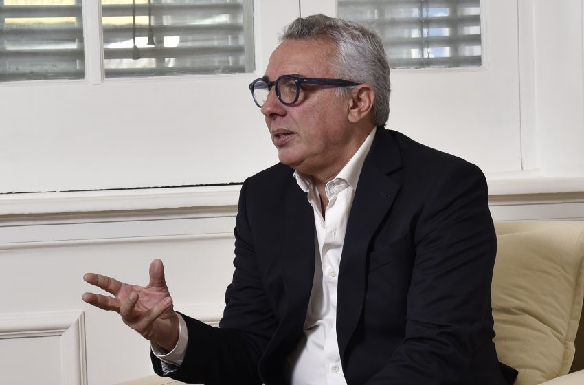  Julio Zamora: “Necesitamos diálogo entre todas las fuerzas políticas para sobrellevar la difícil situación que afronta el país”