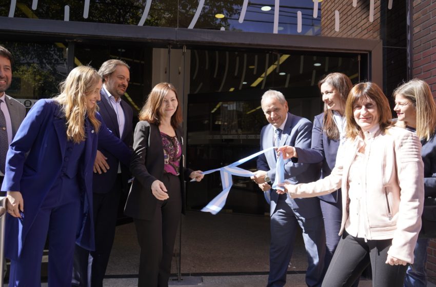  Batakis inauguró dos sedes del Banco Nación en San Luis