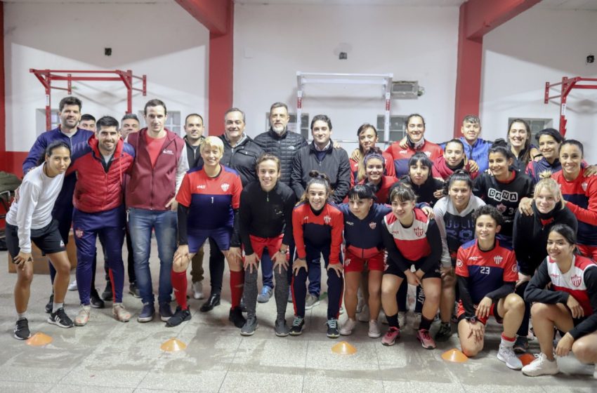  Lanús será sponsor del futbol femenino de Talleres de Remedios de Escalada