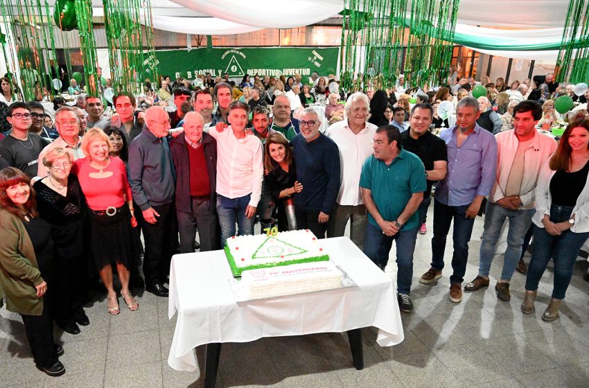  Julio Zamora acompañó el 70° aniversario del Club Juventud de Rincón de Milberg