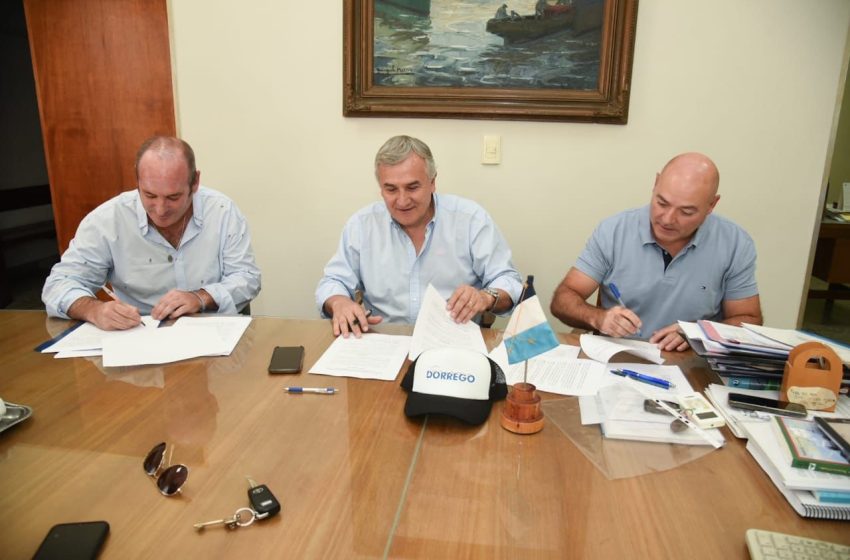  Reyes firmó convenios con el gobernador de Jujuy
