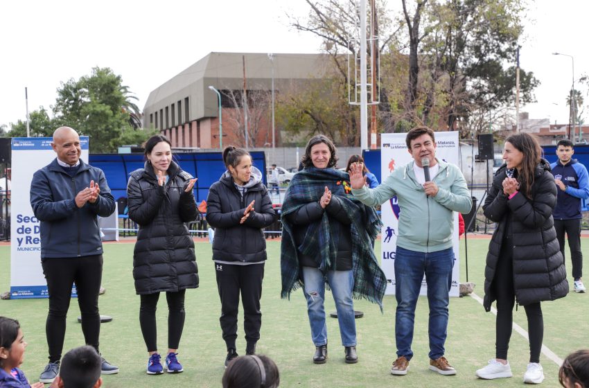  Nueva cancha municipal de hockey