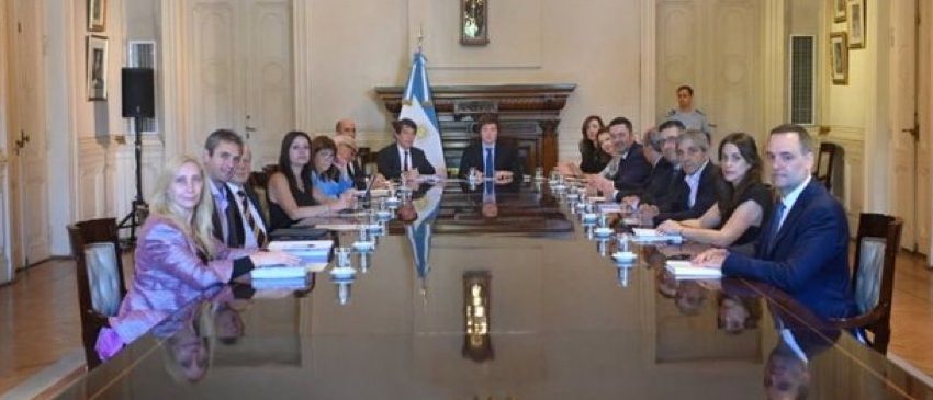  Javier Milei encabezó su primera reunión de Gabinete
