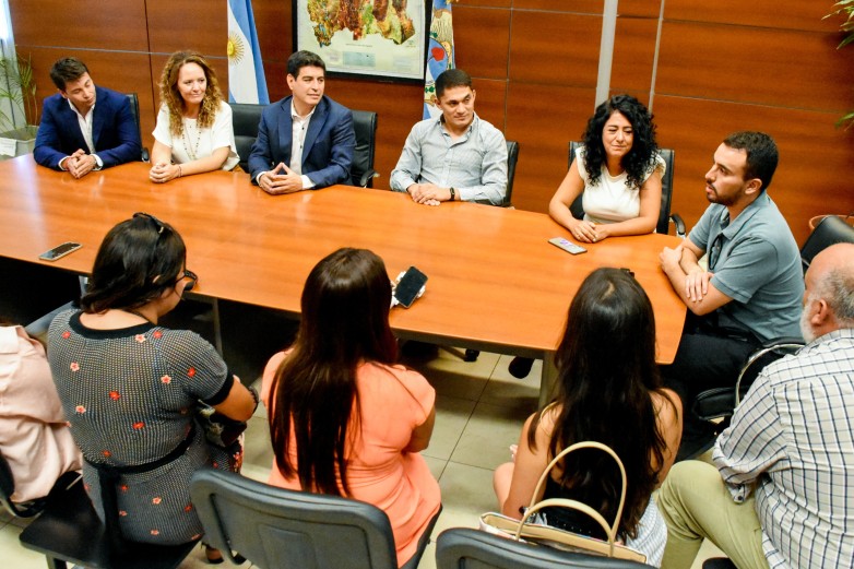  El ministro de Turismo recibió a una comitiva de medios de comunicación chilenos
