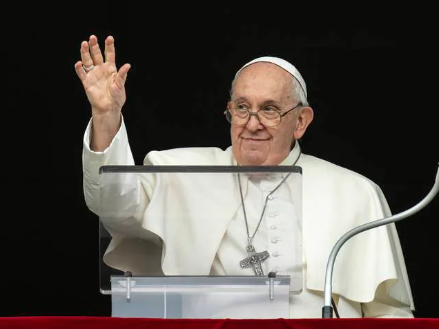  Javier Milei invitó al papa Francisco a la Argentina