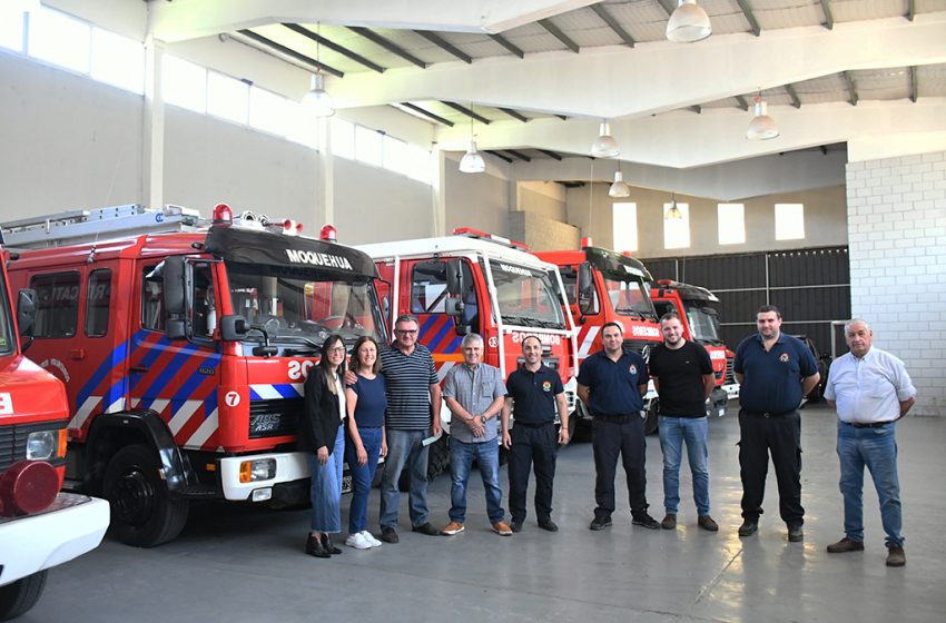  Entrega de cheque a los Bomberos Voluntarios