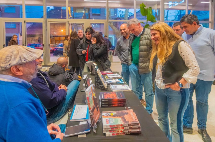  Miles de personas disfrutaron la Feria del Libro Regional