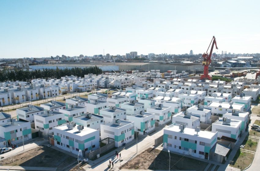  Familias de Villa Tranquila recibieron su casa propia