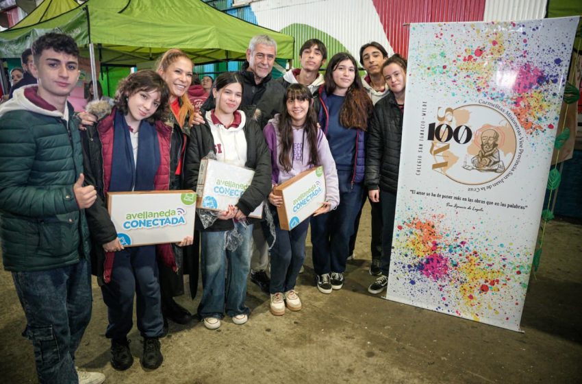  Más de 3700 estudiantes recibieron su netbook