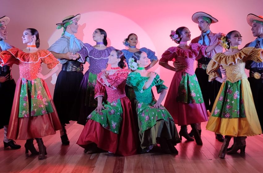  El Ballet de La Costa se presenta en Mar de Ajó