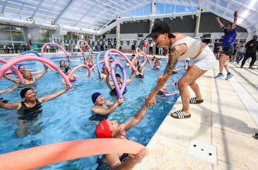  Mayra inauguró el nuevo natatorio municipal de San Francisco Solano