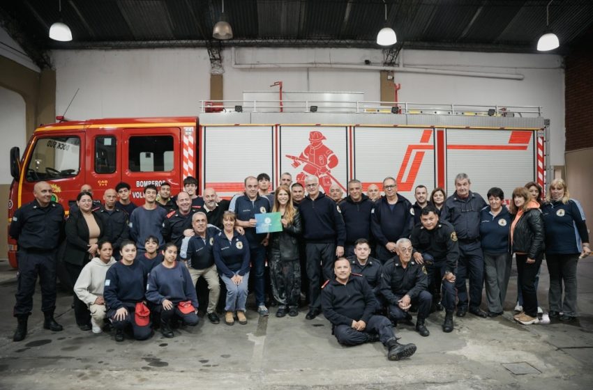  Magdalena Sierra entregó subsidios a instituciones de la ciudad