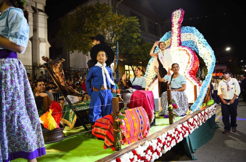  Escobar vive el último fin de semana de la Fiesta de la Flor