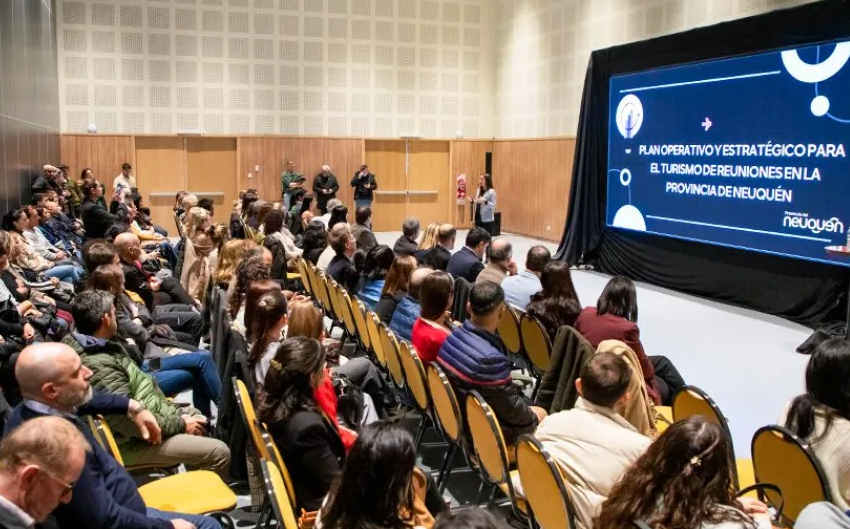  Provincia capacita para fortalecer el Turismo de Reuniones
