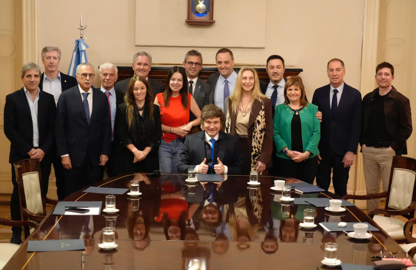  Milei reunió a su Gabinete y puso en marcha la nueva mesa chica